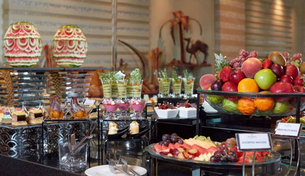 Millennium Hotel & Convention Centre Kuwait Kuwait City Exterior photo A dessert buffet