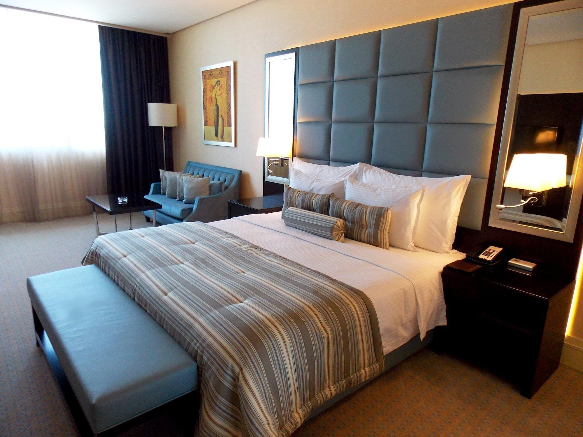 Millennium Hotel & Convention Centre Kuwait Kuwait City Exterior photo A bedroom at the hotel